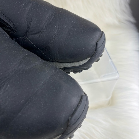 Merrell Black Slip-On Loafers with Elastic Goring - Picture 9 of 11